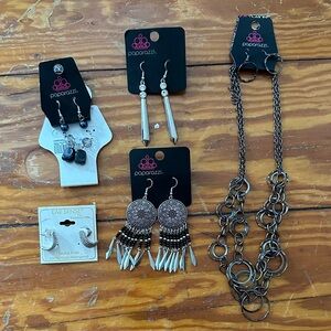 PICK 1 Paparazzi Earrings and Necklace Set